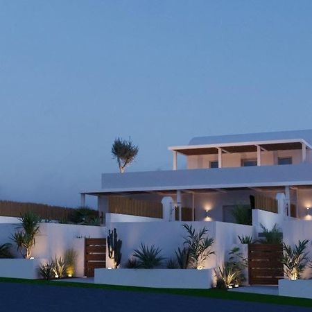 Lejardin Suites Santorini Пиргос Экстерьер фото