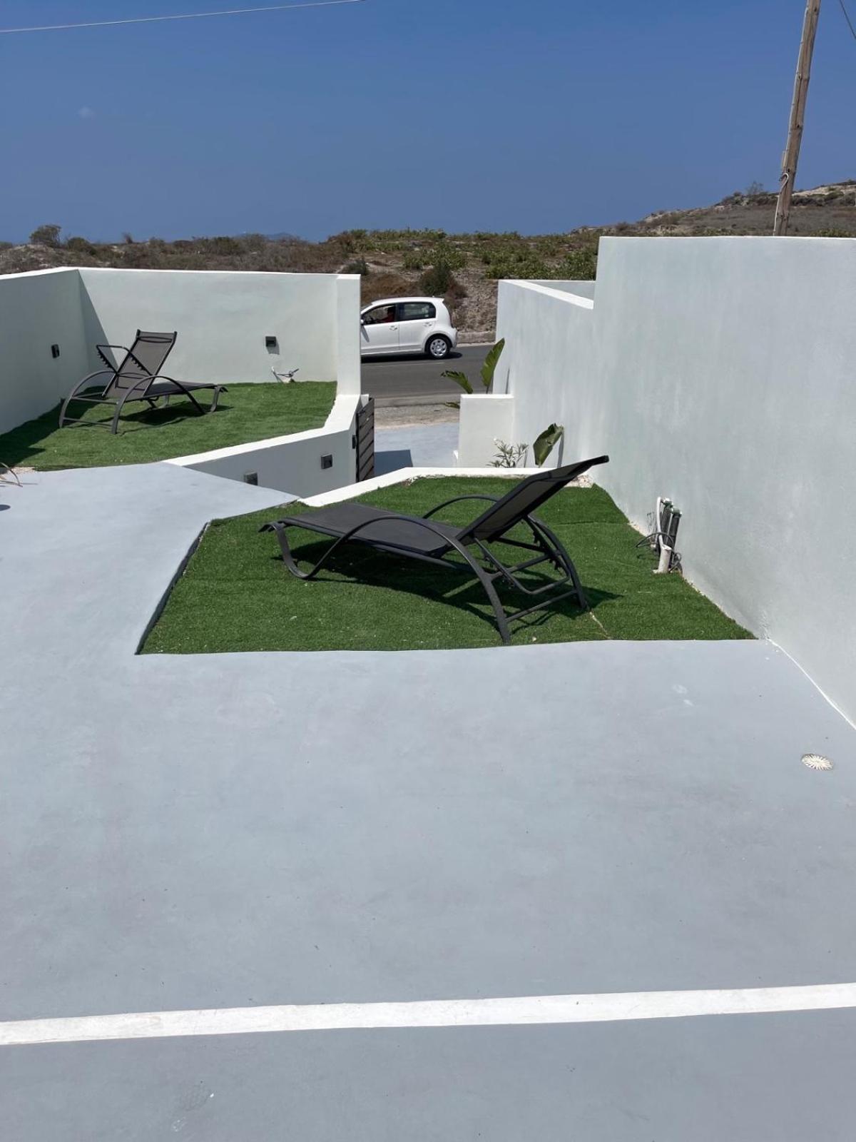 Lejardin Suites Santorini Пиргос Экстерьер фото